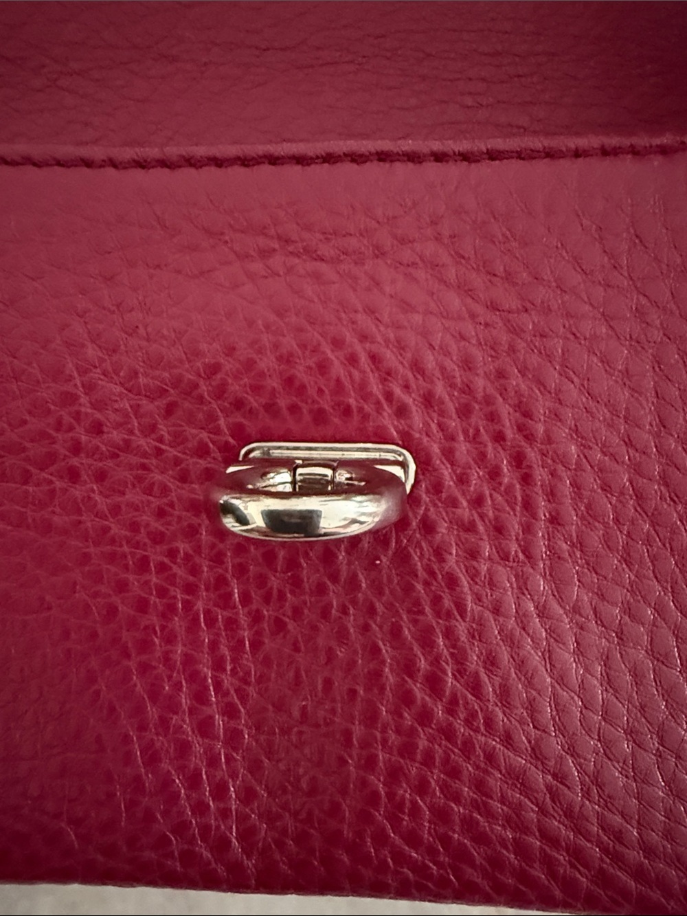 Salvatore Ferragamo Authentic Wine Red Burgundy Pebbled Leather Wallet - Picture 4 of 13